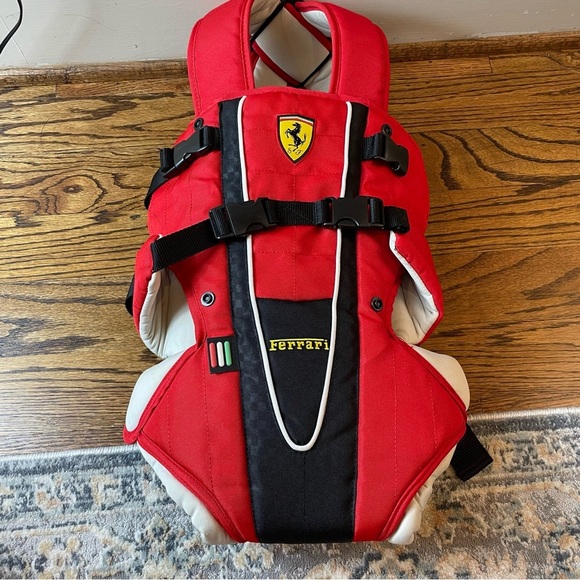 Ferrari Red and Black Carrier - Picture 1 of 8